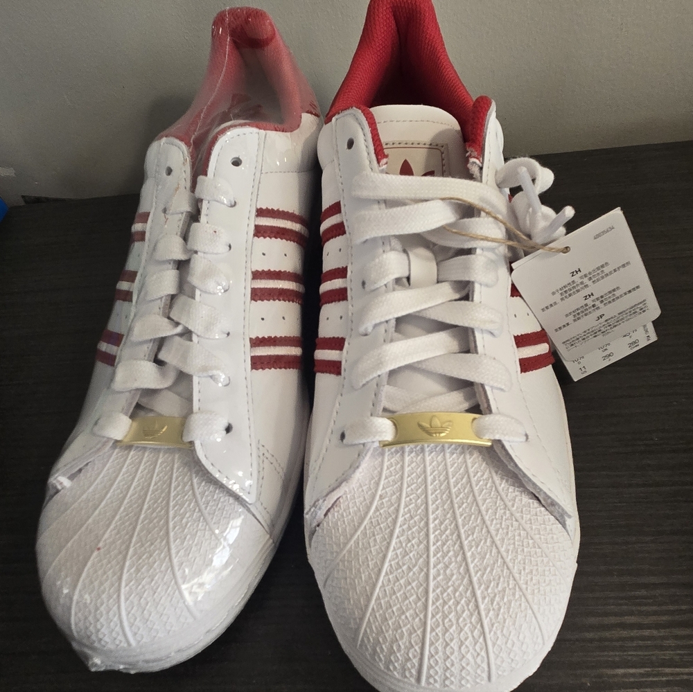 Adidas Superstar Men’s Size 11 ID1371 White Red Embroidered 3 Stripes NEW - Picture 4 of 9